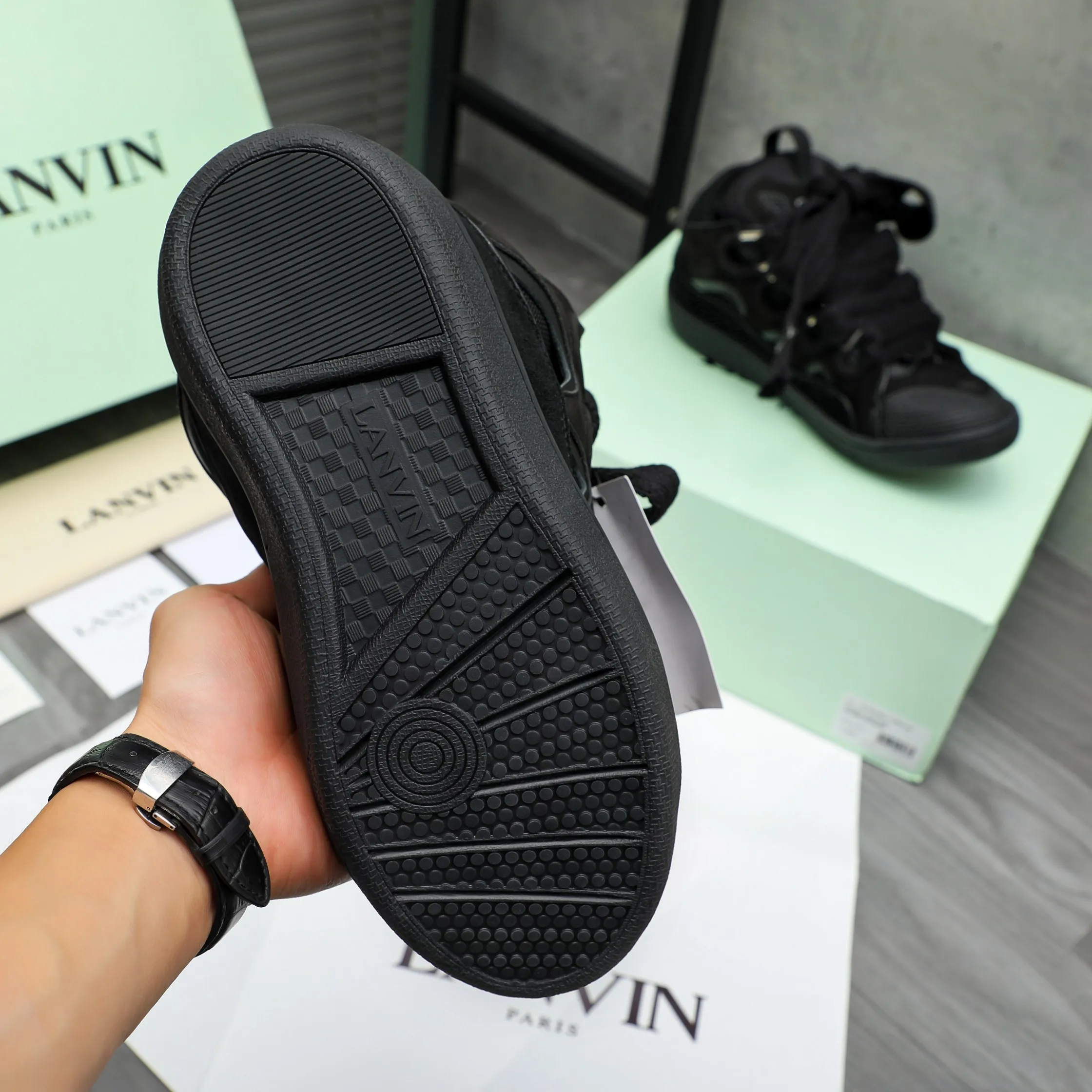 Men's shoes 💰740 [Lanvin] Lanvin high-end quality original casual shoes for couples - Upper: imported frosted cowhide stitched with breathable mesh - Lining: Lycra elastic lining - Outsole: original rubber outsole - Super high quality control·Fine workmanship: highlighted (high-end·luxury·grade) -Size: 36-45 (45 can be customized)